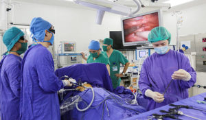 Hình ảnh: Phẫu thuật